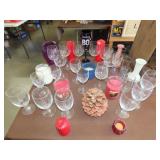 Table Lot of Glassware