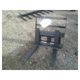 Unused 2025 Mini Skid Steer Pallet Fork Attach.