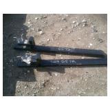 Non-adjustable clip-on pallet fork