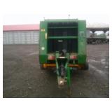 John Deere 335 Round Baler