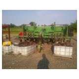 Great Plains Solid Stand 15 Drill w/ Cart