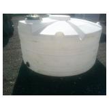 1000 Gallon Water Tank