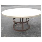 James De Wulf-style 2-piece concrete hourglass