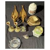 Group of vintage items