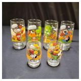 Lot of 6 Vintage Peanuts / Snoopy themed glassware