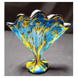 Art glass vase