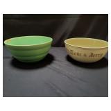 Pair of vintage mixing bowls Bauer and Tom & Jerry