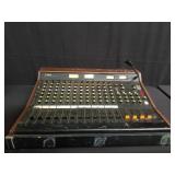 Yamaha sound reinforcement mixer PM-700