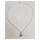 14k white gold chain and star pendant with