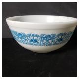 Vintage Pyrex Horizon Blue mixing bowl