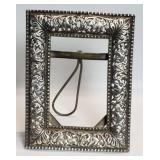 Silver 800 picture frame with elephant motifs