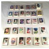 Baseball cards lot
