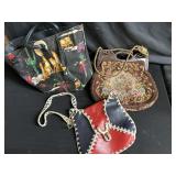 Lot of vintage womenï¿½s purses