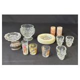 Lot of vintage glass items