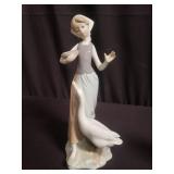 Lladro porcelain sculpture "Girl with Duck"