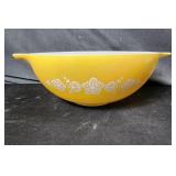 Vintage Pyrex Butterfly Gold Cinderella bowl