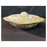 Chinese famille rose porcelain covered bowl
