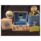 Lot of 3 Disney collectibles