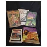 Lot of 5 assorted books the lion king, star trek