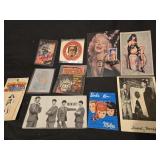 Lot of assorted collectibles