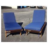 Pair of Safavieh adjustable lounge chairs