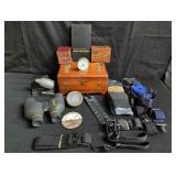 Group of miscellaneous items.