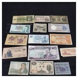 Lot of assorted foriegn vintage notes