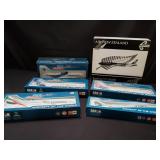 Sky Marks: Airbus model Emirates, Alaska, A380