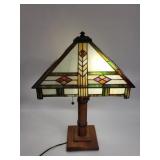 Vintage arts & crafts-style table lamp