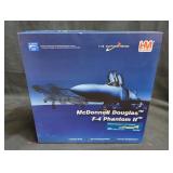 Hobby Master McDonell Douglas F-4J Phantom