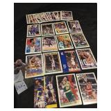 Lot of assorted basketball cards (34)