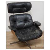 Herman Miller-style leather lounge chair