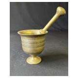 Vintage brass mortar & pestle