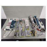 Group of "Star Wars" toys and "Star Wars"