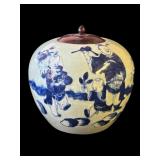 Antique Chinese Qing dynasty-style ginger jar