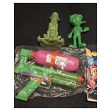 Lot of 3 collectible toys