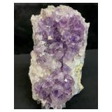 Amethyst quartz specimen