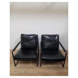 Pair of mid century modern Leman lounge chairs by