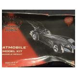 Vintage 1997 batman and Robin batmobile model kit