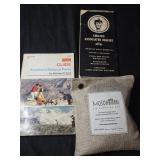 Lot of 3 collectible items