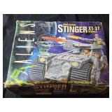 Vintage 1992 space marine stinger xt-37 vehicle