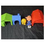 Lot of 4 collectible toys
