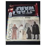 Lot of 2 Star Wars collectibles