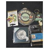 Lot of 6 Disney collectibles