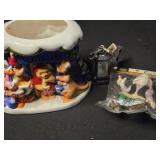 Lot of 3 Disney collectibles