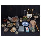 Box of miscellaneous decorative plates, vase,