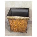 Contemporary tin planter pot