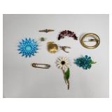 Vintage brooches, Edwardian brass buckle sash