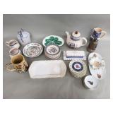 Miscellaneous ceramic items, some porcelain