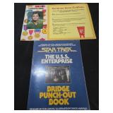 Lot of 2 star trek items